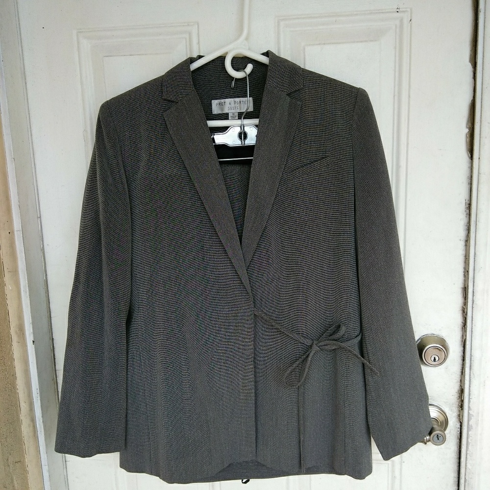 Pret A Porter  pants suit
